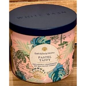 Bath & Body Works 3 Wick Candle - Pastel Taffy Scent - Up to 45 Hrs Burning Time